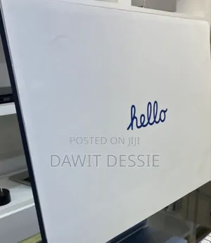 New Laptop Apple MacBook Air 2024 M3 13-Inch 8GB Apple M3 SSD 256GB