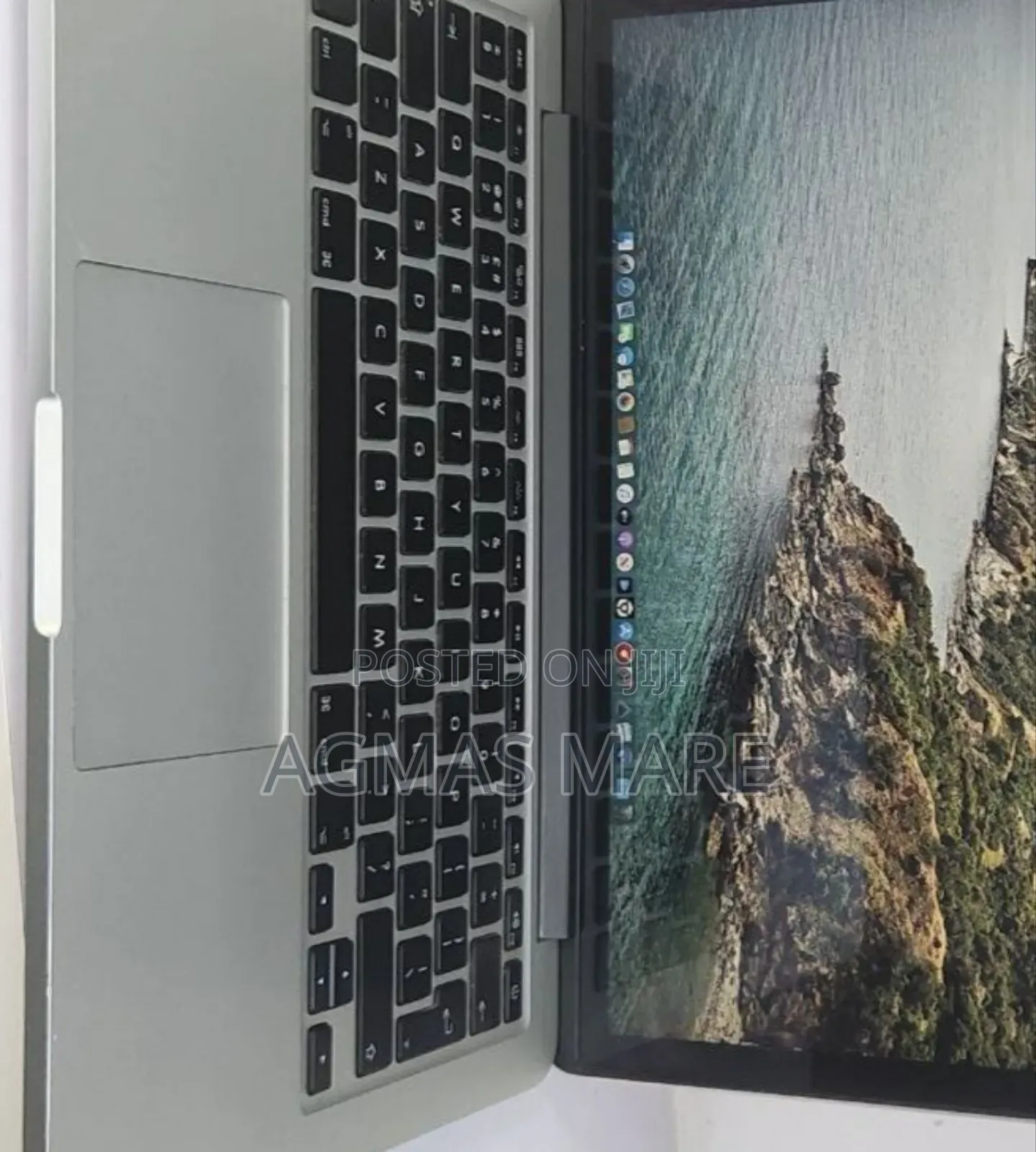 New Laptop Apple MacBook Pro 2015 8GB Intel Core I5 SSD 256GB