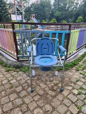 Commode Chair廟街brand New Toilet Chair仔的commode Chair倚重foldable Toilet