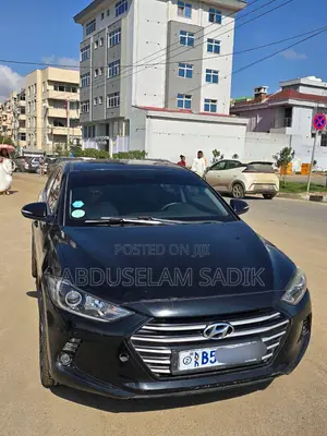 Photo - Hyundai Avante 2017 Black