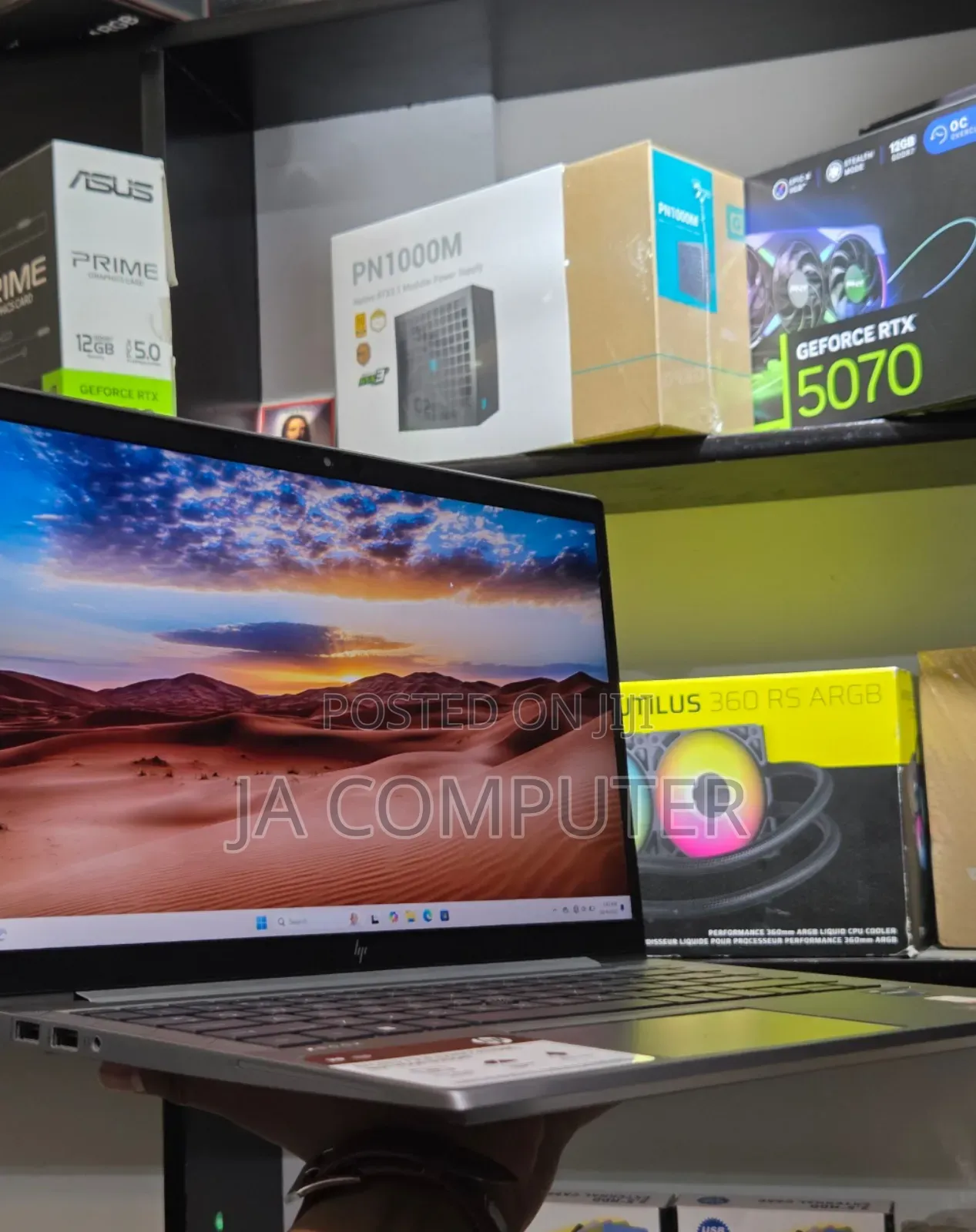 New Laptop HP ZBook Firefly G8 16GB Intel Core I7 SSD 512GB