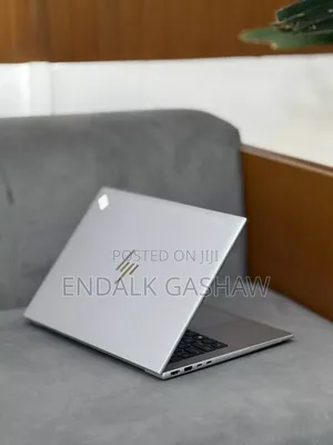 New Laptop HP ZBook Firefly 16 G10 32GB Intel Core I7 SSD 512GB