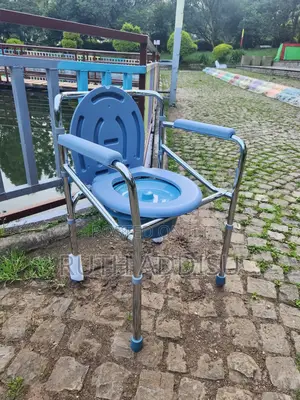 Adjustable Height Commode Chair仔的commode Chair排隊toilet Chair Poty