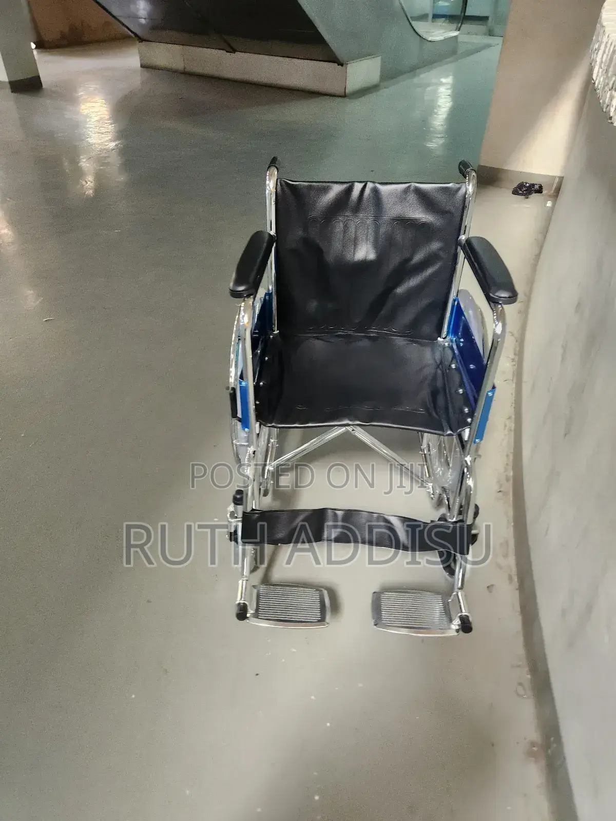 Foldable 150kg Carrier Wheelchair廟宇wheelchair吏我wheelchair延續wheelchair