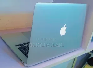 Photo - New Laptop Apple MacBook Air 2017 8GB Intel Core I5 SSD 256GB