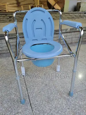 Photo - Toilet Chair刀饗space Saving Adjustable With Handles Bucket Walking Aid