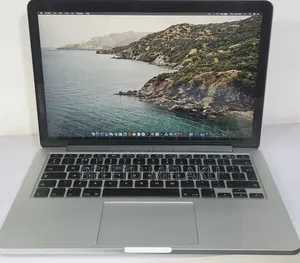 New Laptop Apple MacBook Pro 2015 8GB Intel Core I5 SSD 256GB