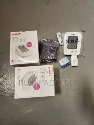 Photo - Packed All in One Pack Blood Pressure Monitor使用digital Bp Monitor