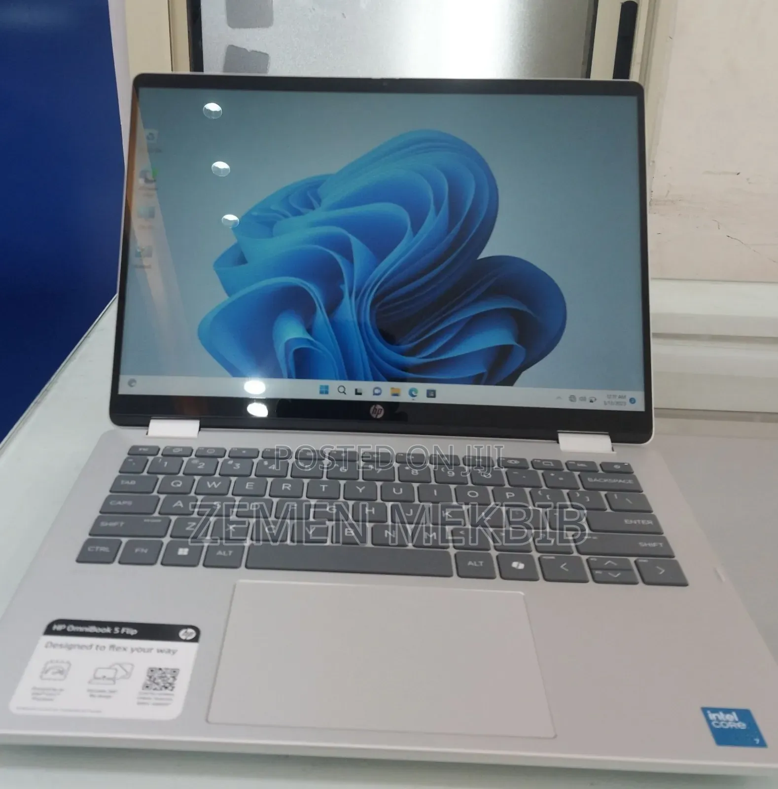 New Laptop HP OmniBook 5 Flip 16GB Intel Core 7 SSD 1T