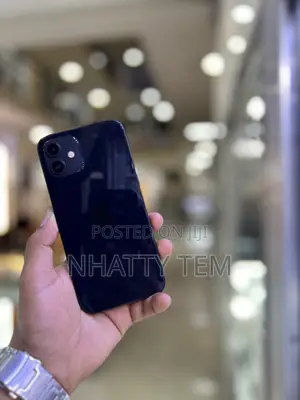 Photo - Apple iPhone 12 128 GB Blue