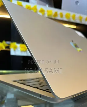 New Apple MacBook Air 2024 M3 13-Inch 16GB Intel Core M3 SSD 512GB