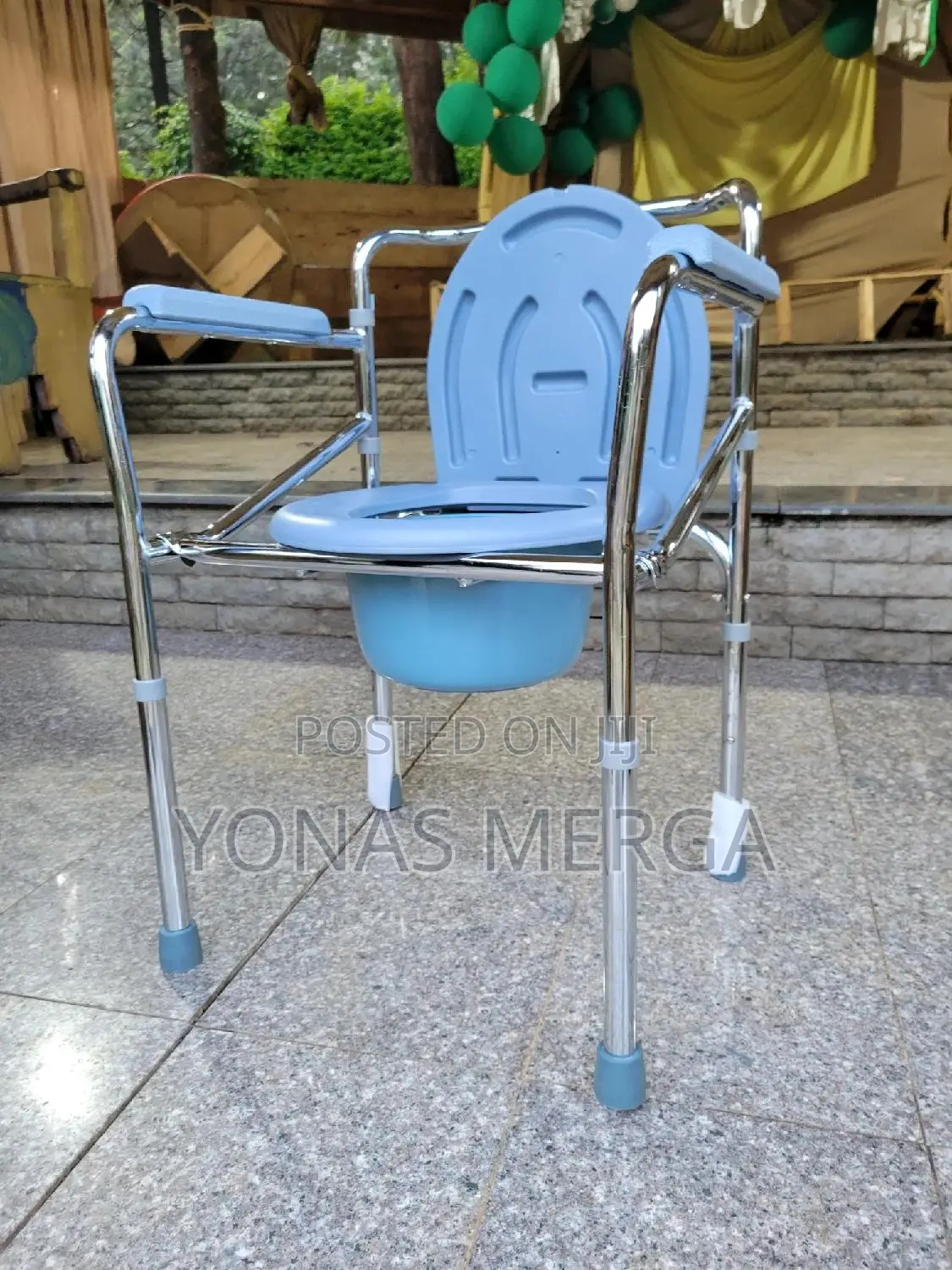 Renewa Commode Toilet Chair兕ظbucket for Convenient Cleaning