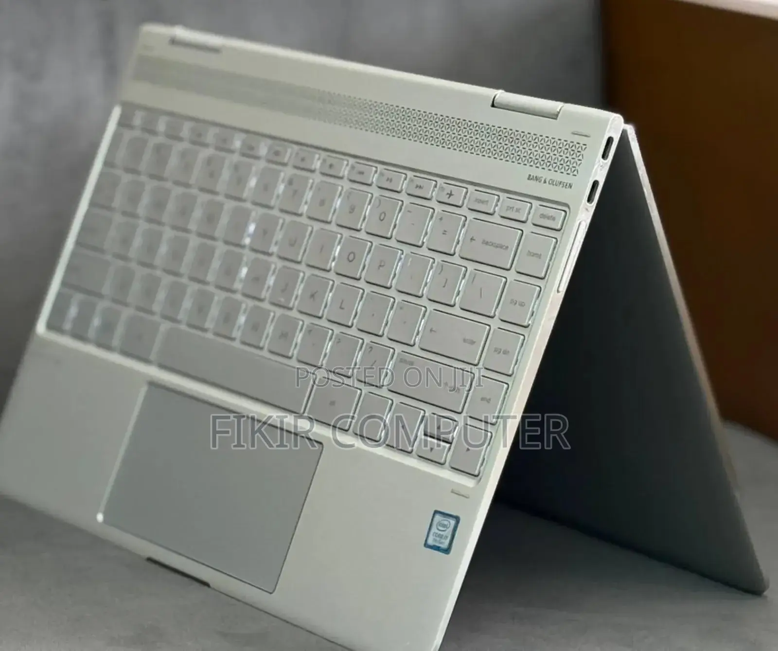 New Laptop HP Spectra 13 8GB Intel Core I7 SSD 512GB