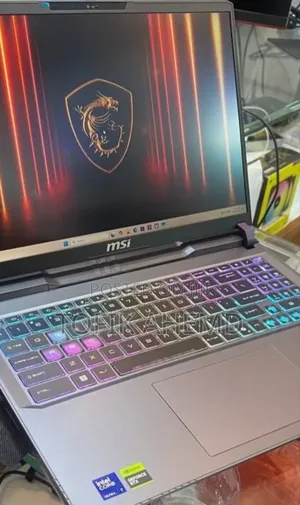 New Laptop MSI Vector 16 HX AI A2XWIG 16GB Intel Core Ultra 7 SSD 1T