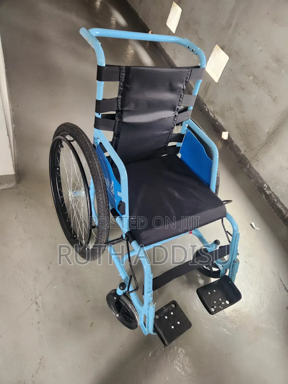 Comfortable Sofa Brand New Wheelchair煞氣wheelchair建議wheelchair Medical