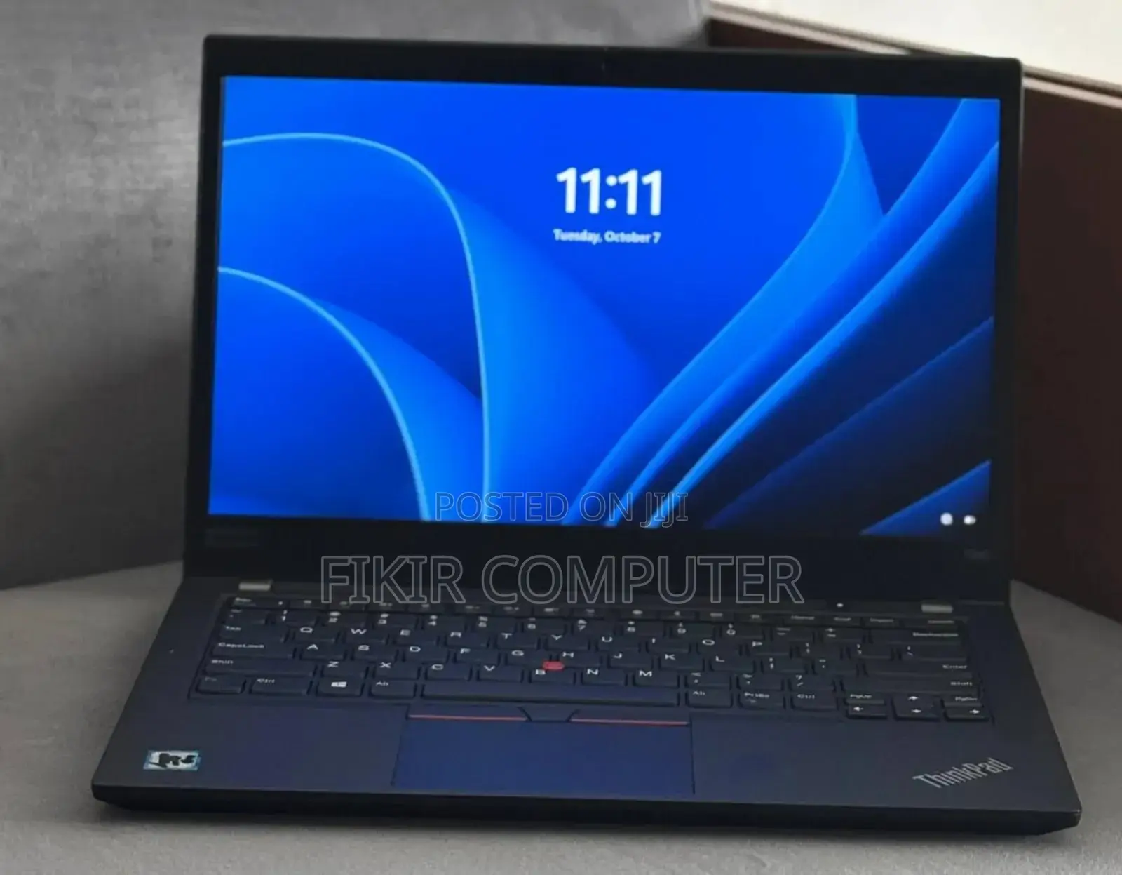 New Laptop Lenovo Thinkpad T490s 8GB Intel Core i5 SSD 256GB