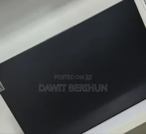 New Laptop Lenovo V15 8GB AMD Ryzen 3 SSD 256GB