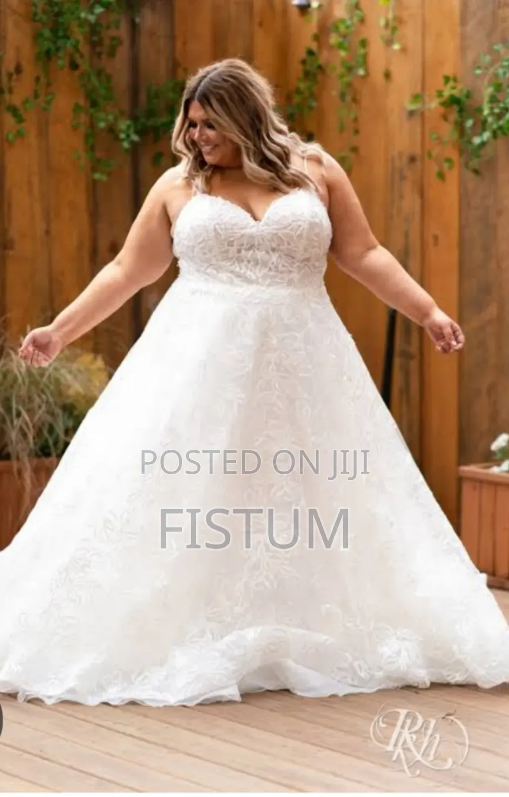 Bridal Cloths የተለያዩ የሙሽራ ልብሶች