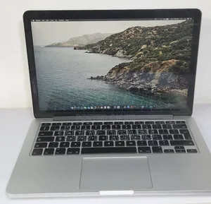 New Laptop Apple MacBook Pro 2015 8GB Intel Core I5 SSD 256GB