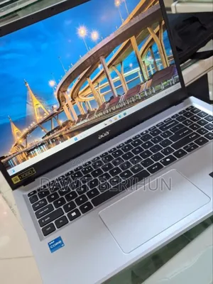 New Laptop Acer 8GB Intel Core I3 SSD 128GB