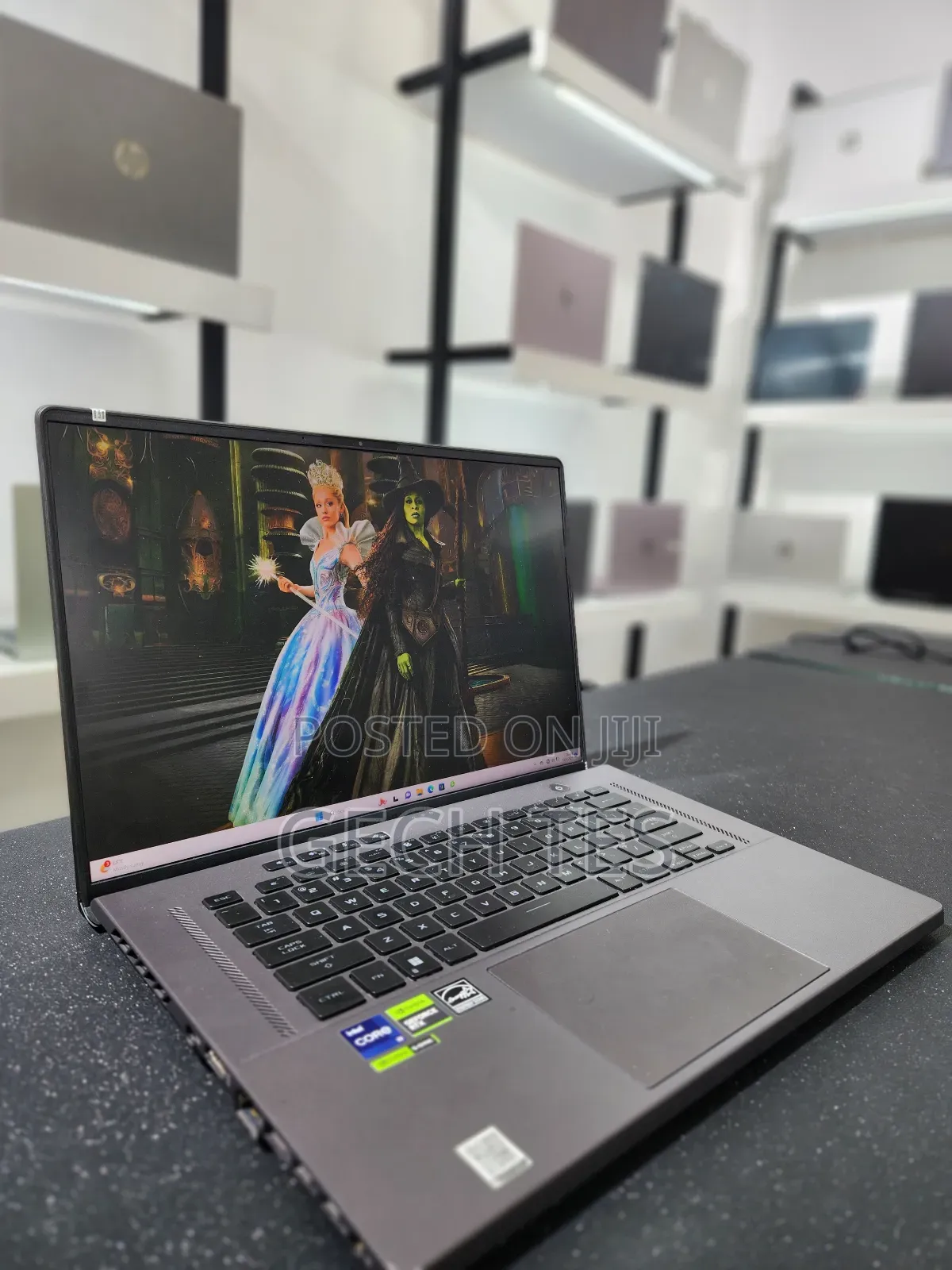 New Laptop Asus ROG Zephyrus G16 16GB Intel Core I9 SSD 1T