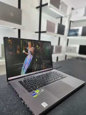 New Laptop Asus ROG Zephyrus G16 16GB Intel Core I9 SSD 1T