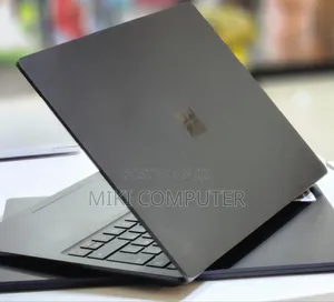New Laptop Microsoft Surface 16GB Intel Core I7 SSD 512GB