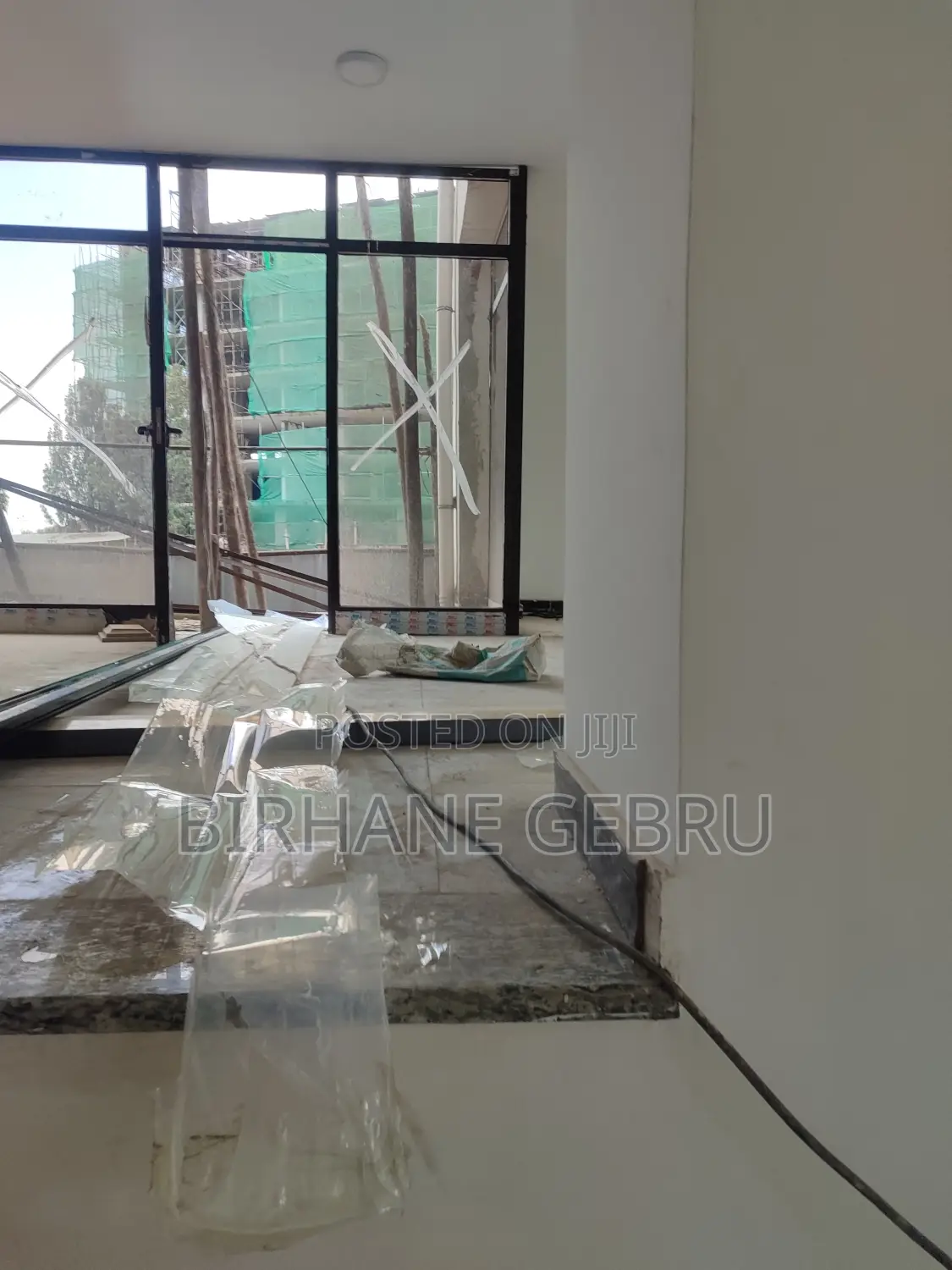 Shopping Rent for Eletronics.Garment Sho Room Cafe and Other