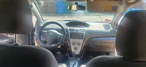 Photo - Toyota Yaris 1.3 VVT-i Automatic 2008 Silver