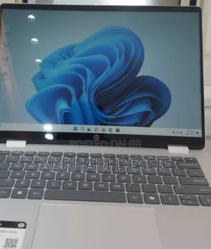 New Laptop HP OmniBook 5 Flip 16GB Intel Core I7 SSD 1T