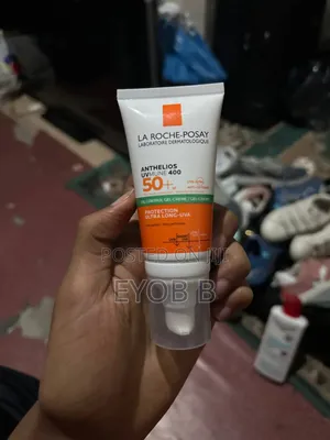 La Roche-Posay Anthelios Uvmune 400 Oil Control Gel-Cream Spf50+