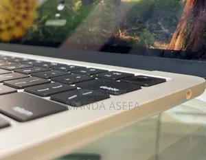 New Laptop Apple MacBook Air 2022 M2 8GB Apple M2 SSD 256GB