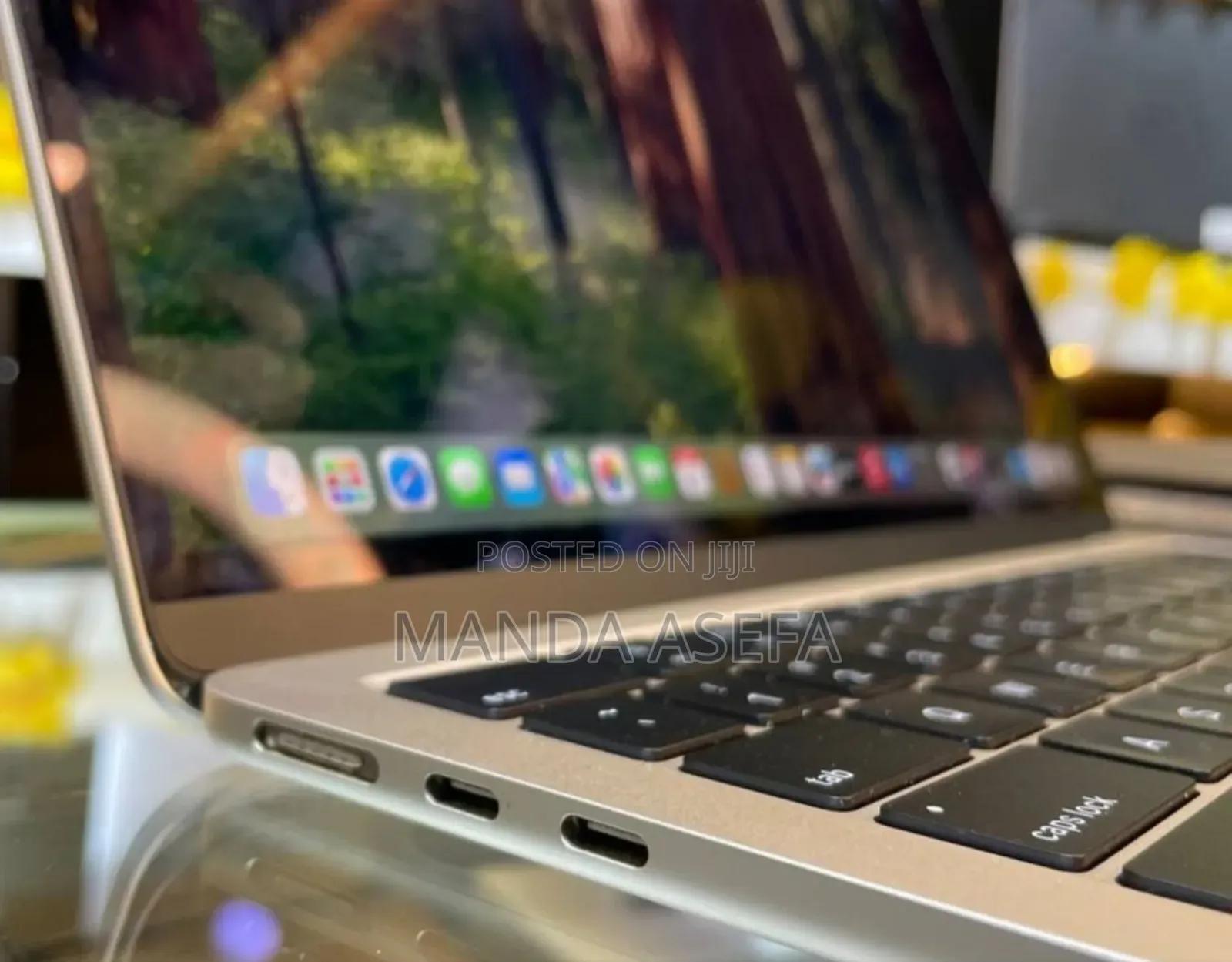 New Laptop Apple MacBook Air 2022 M2 8GB Apple M2 SSD 256GB