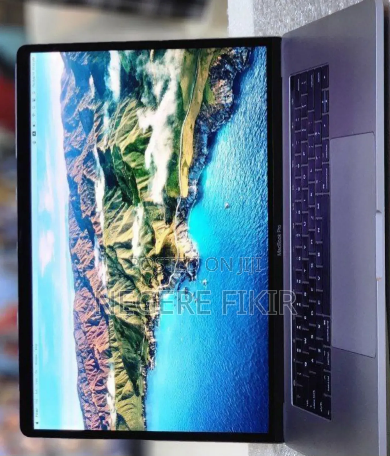 New Laptop Apple MacBook Pro 2017 16GB Intel Core I7 SSD 512GB