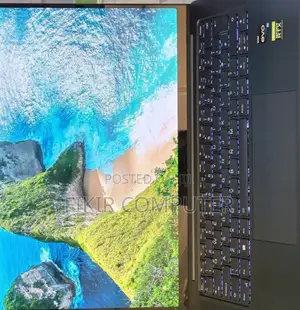 Photo - New Laptop Lenovo ThinkPad Yoga 16GB Intel Core I7 SSD 1T