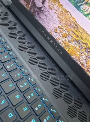 New Laptop Alienware M17x R2 16GB Intel Core I9 SSD 1T