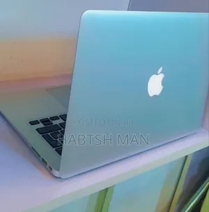 New Laptop Apple MacBook Air 2017 8GB Intel Core i5 SSD 256GB