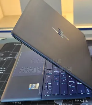 Photo - New Laptop HP Spectre 16GB Intel Core I7 SSD 1T