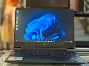 New Laptop HP Victus 16 16GB AMD Ryzen 5 SSD 512GB