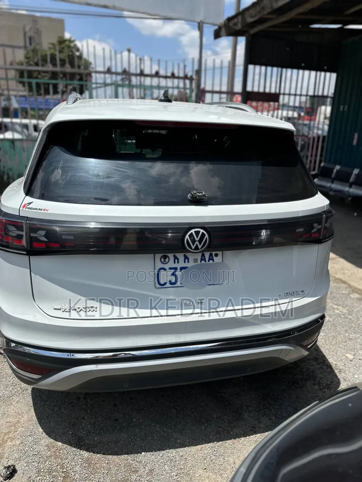 Volkswagen ID.6 2022 White