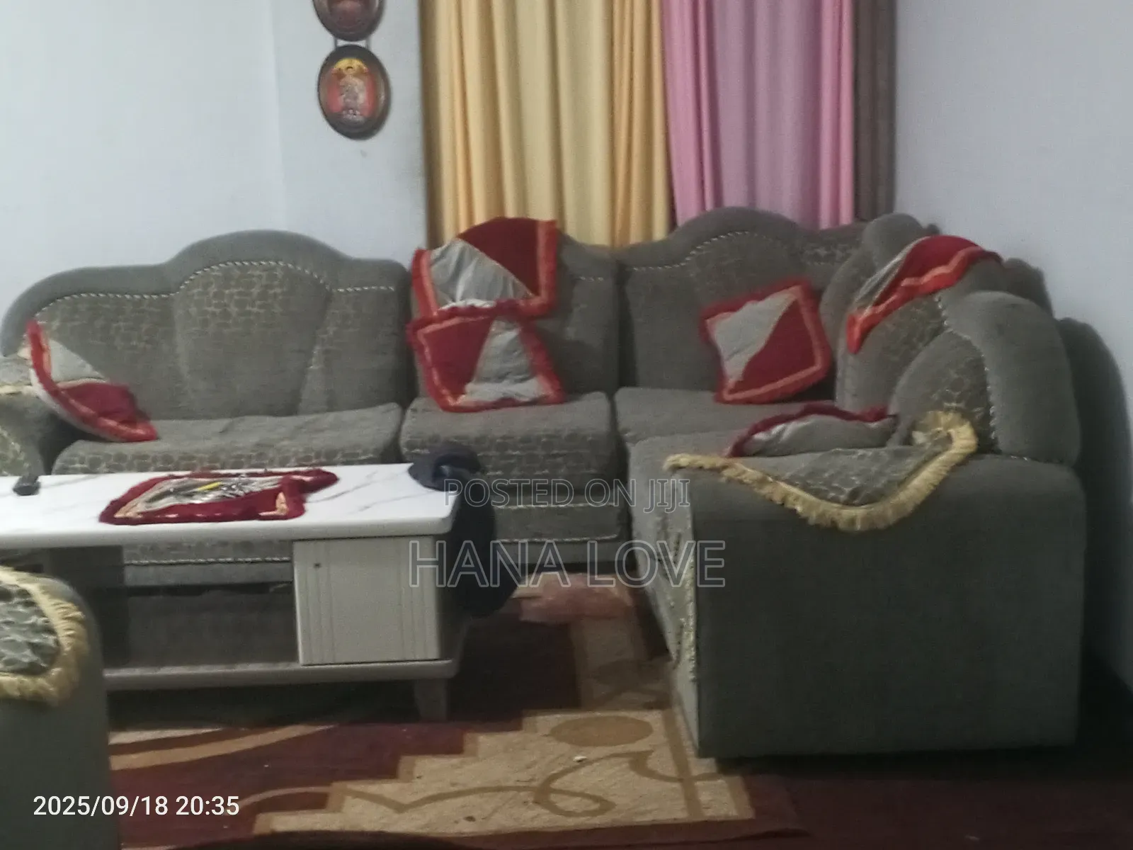 አስቸኮይ ሶፊ ሽያጭ