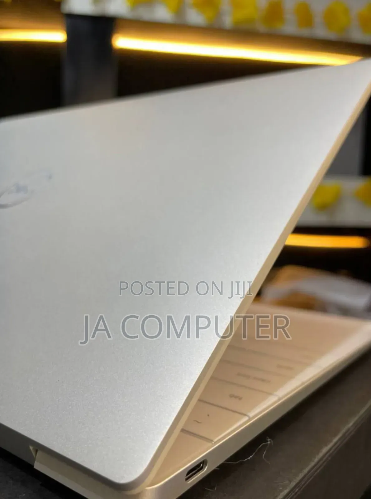 New Laptop Dell XPS 13 16GB Intel Core I7 SSD 512GB