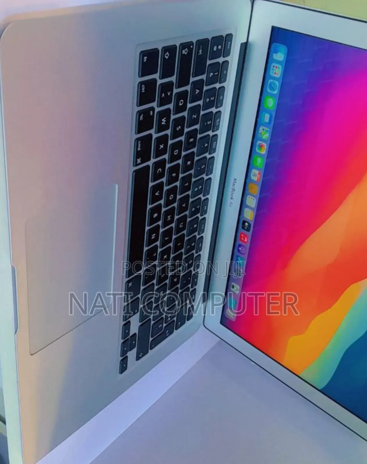 New Laptop Apple MacBook Pro 2017 8GB Intel Core I5 SSD 256GB