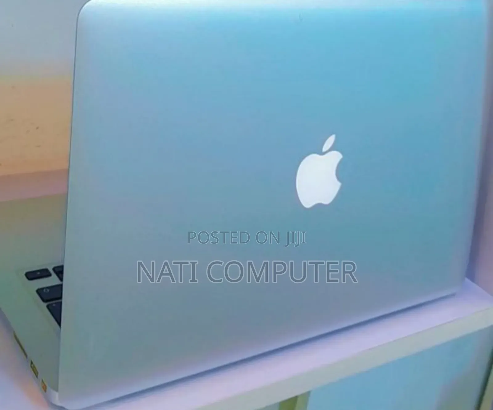 New Laptop Apple MacBook Pro 2017 8GB Intel Core I5 SSD 256GB