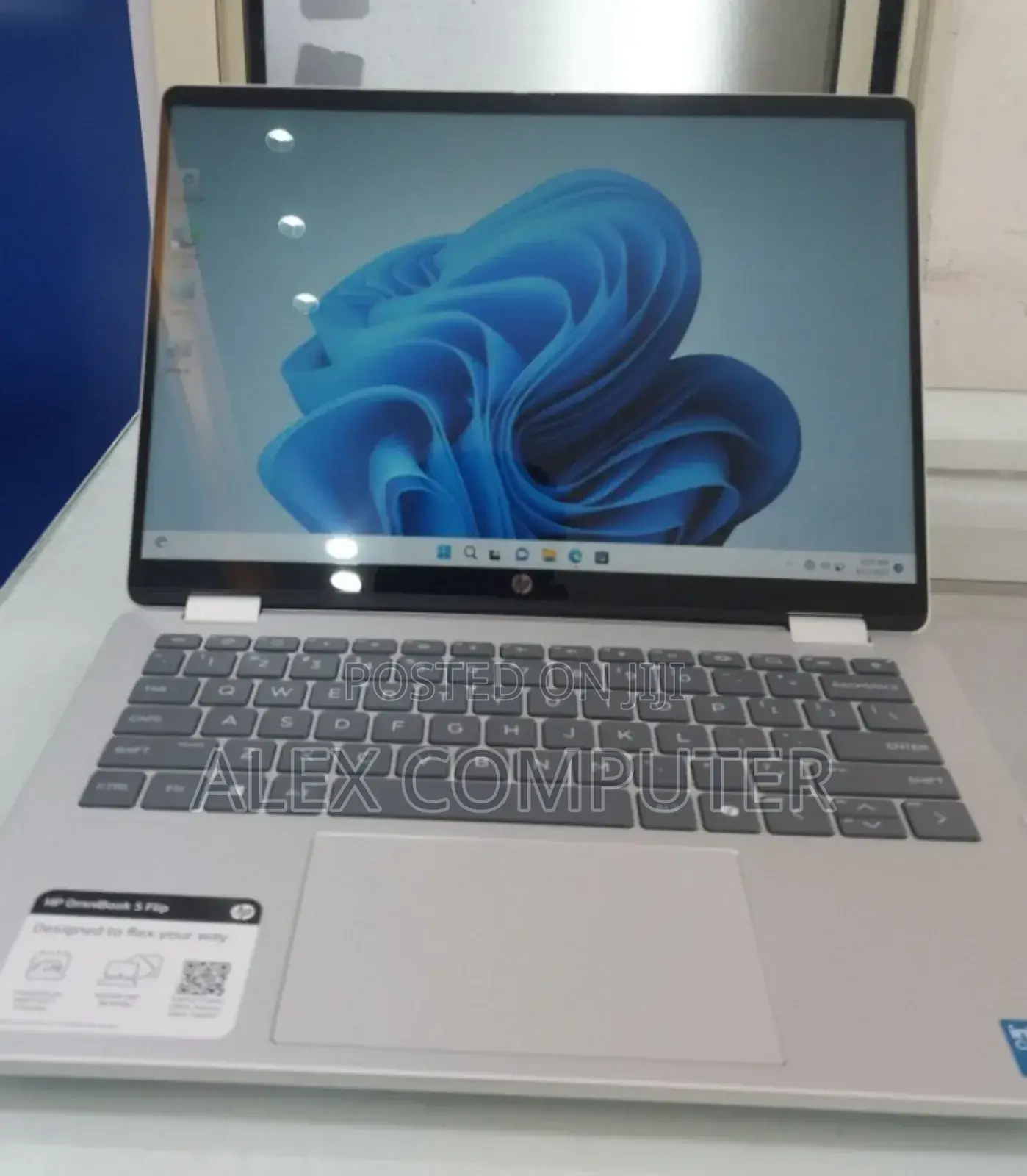 New Laptop HP OmniBook 5 14" 16GB SSD 1T