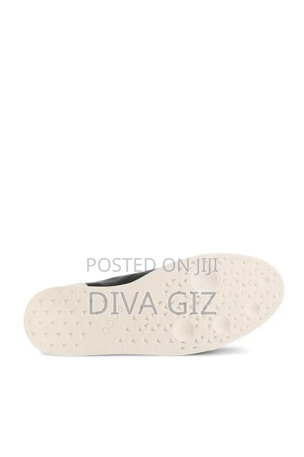 24,500 Birr
Ecco Street Lite Leather Sneakers