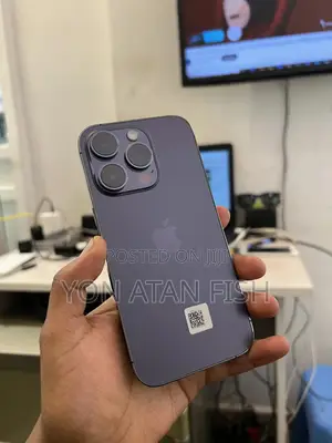 Photo - Apple iPhone 14 Pro 128 GB Purple