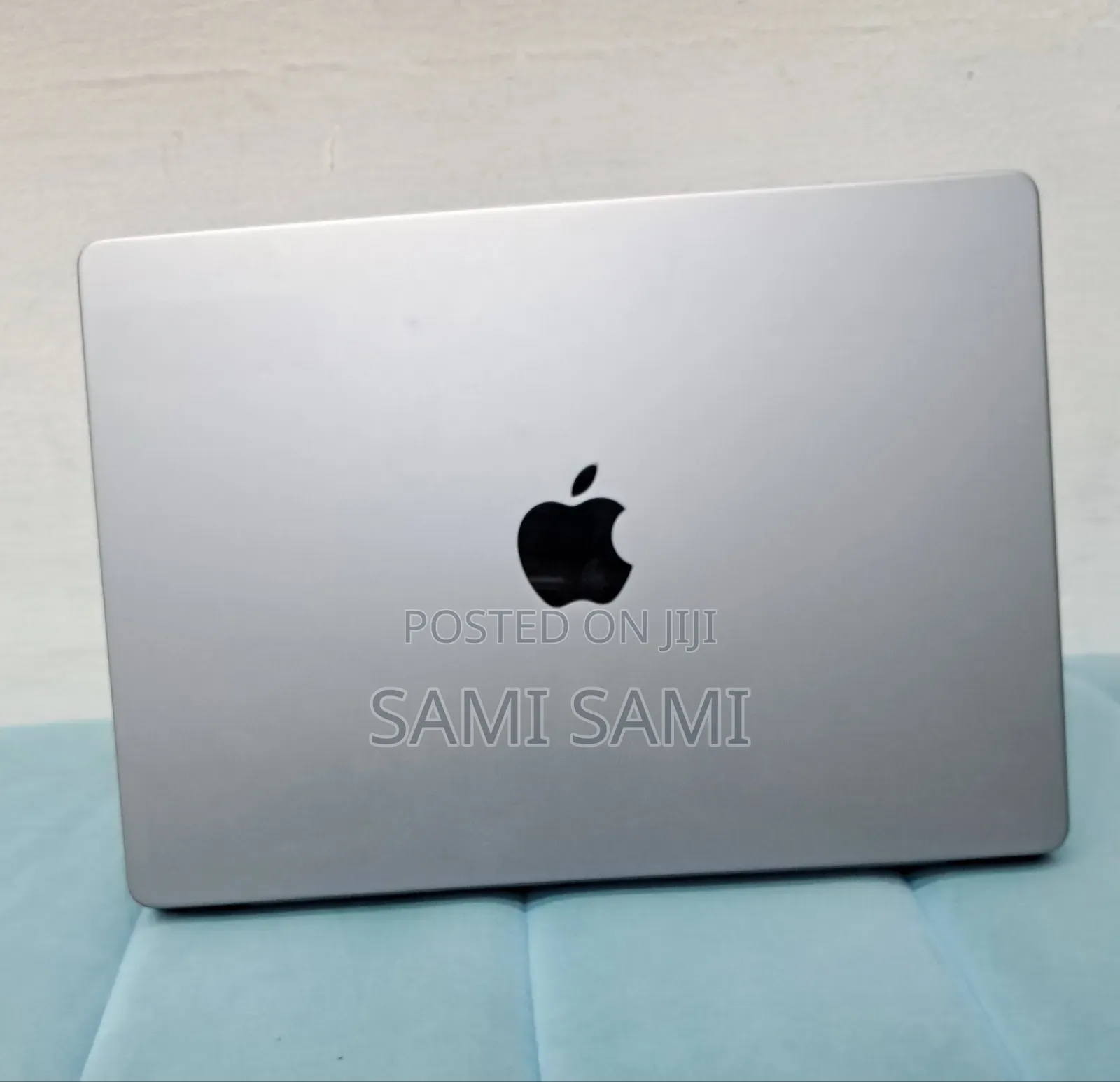 New Laptop Apple MacBook Pro M1 16GB Apple M1 Pro SSD 512GB