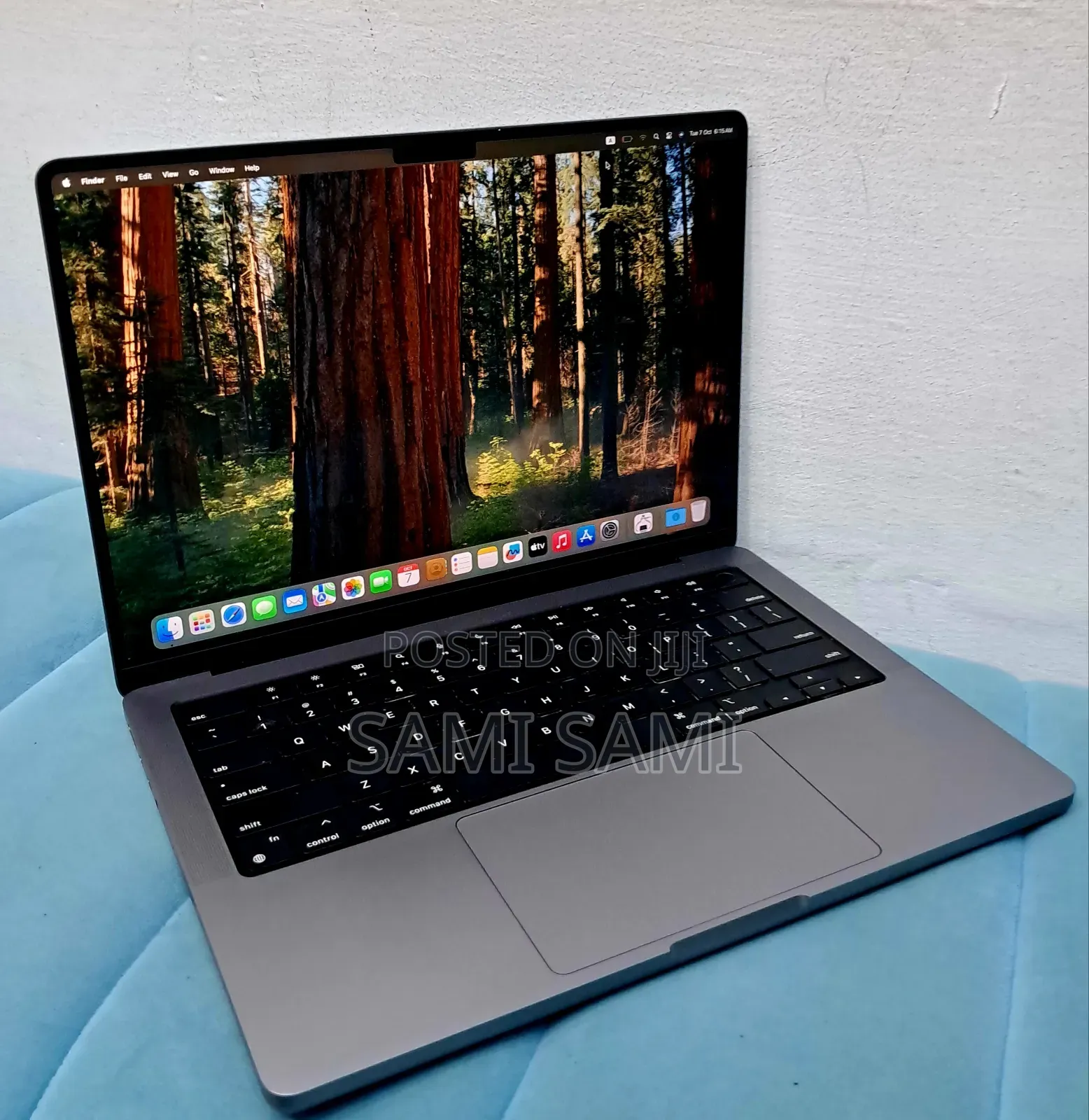New Laptop Apple MacBook Pro M1 16GB Apple M1 Pro SSD 512GB