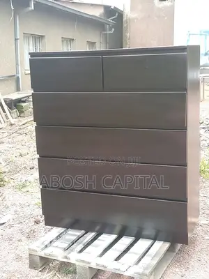 Photo - Chest of Drawers